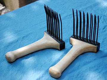 The wool combs from Fyrkat